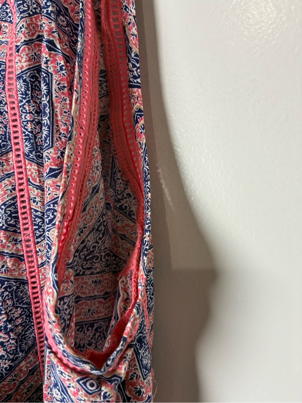 Sole Society Pink and Blue Crochet-Accent Printed Cami Solitaire Size L women - Picture 7 of 9